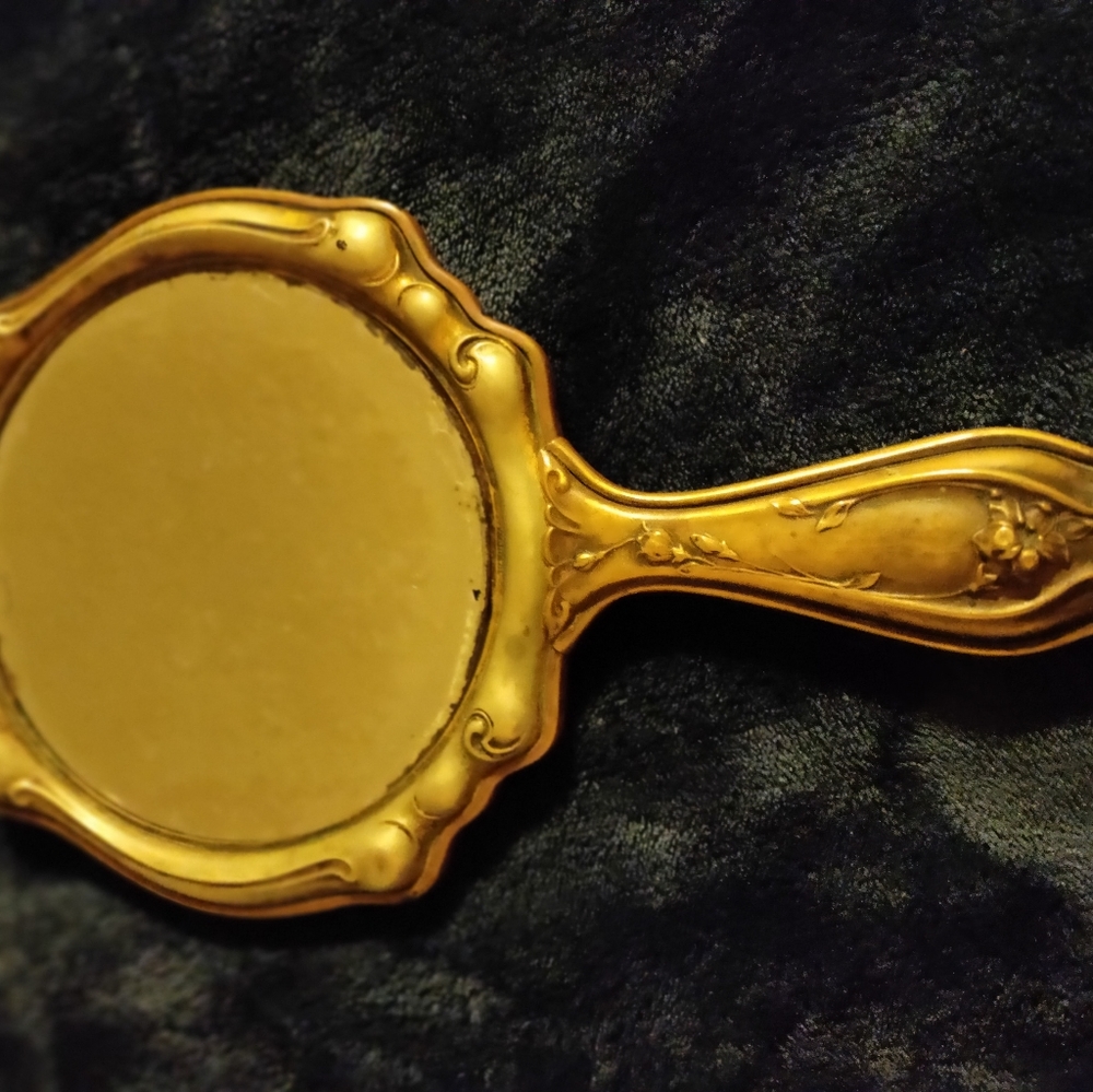 Vintage Victorian Hand Held Mirror. DATE MADE 1905-Porcelian Back